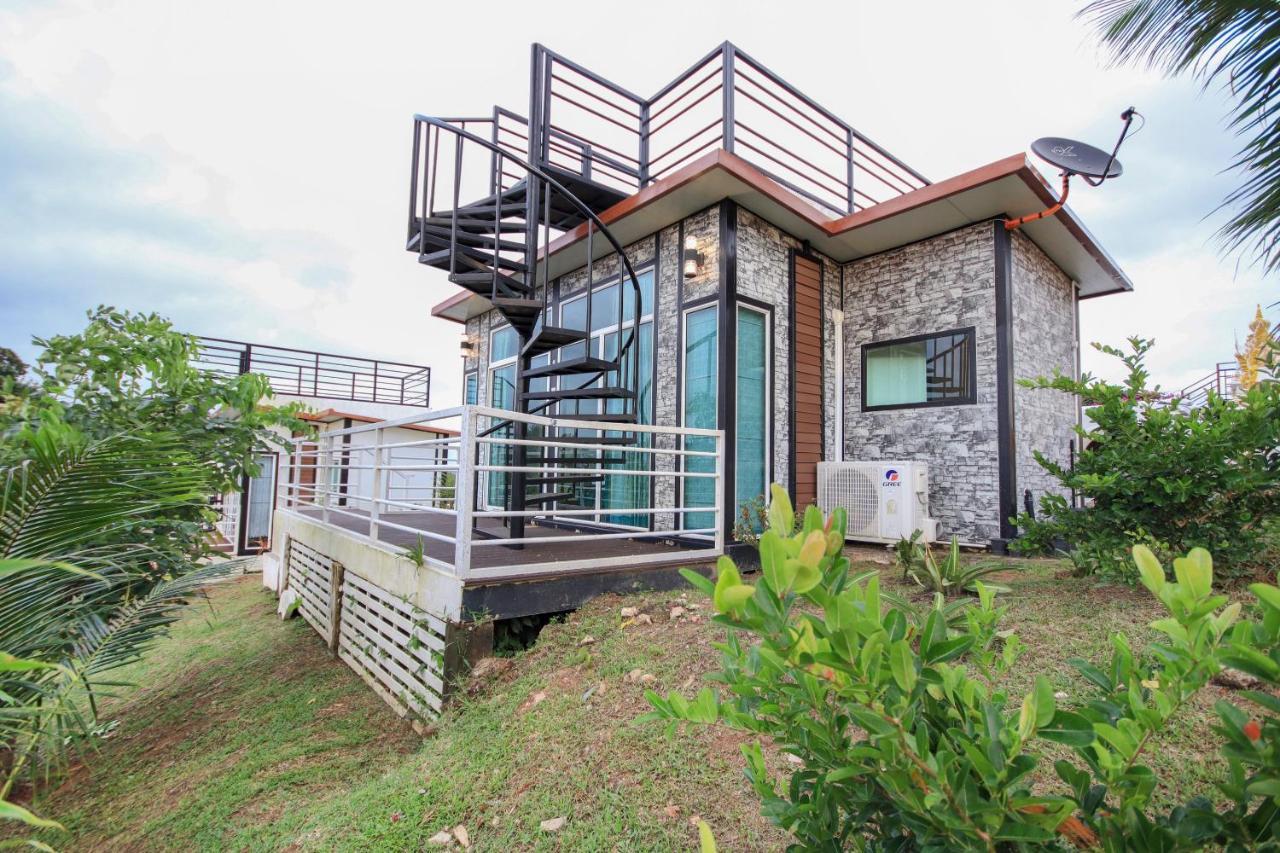 Nai Yang Beach Happy Mountain Airport Resort מראה חיצוני תמונה